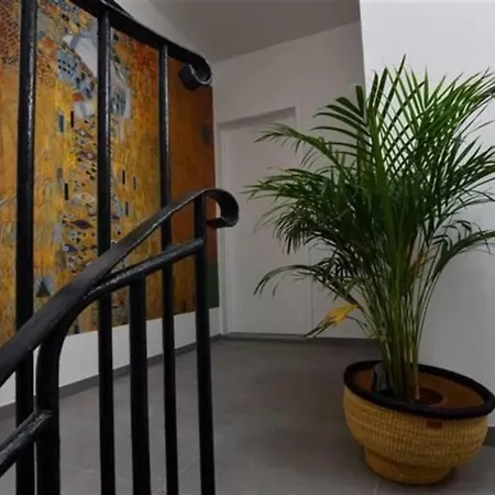 The Penthouse, Oasis Of Light And Inspiration Αμβέρσα